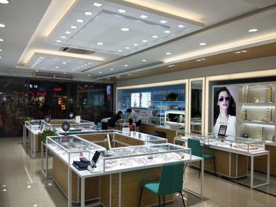 昆明眼镜店铺装修 细节决定七成成功，设计占三成助力销售