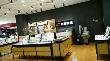 快时尚眼镜店的装修如何玩转商业美学？